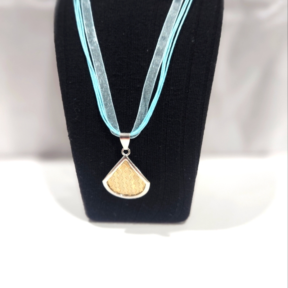 Fashionable Pendant